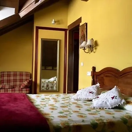 La Casona De Ucieda Hotel